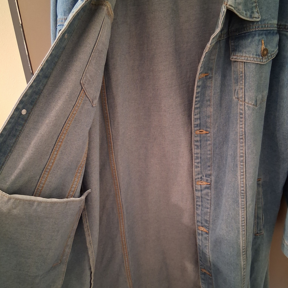 Woman's Rancher Denim Trench Coat - Picture 5 of 8